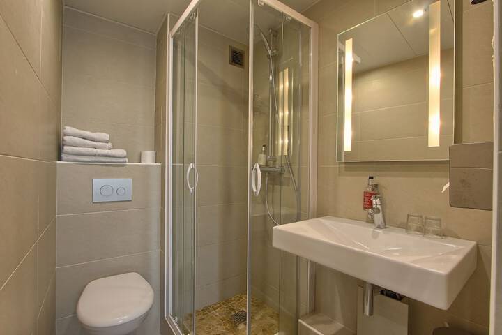 Clean Restrooms