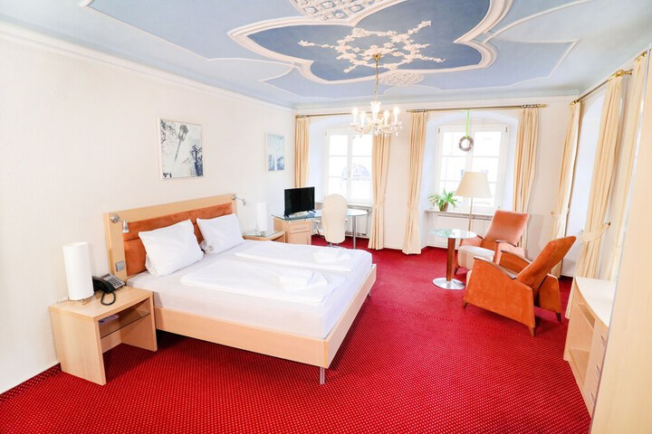 Room 15 of 26