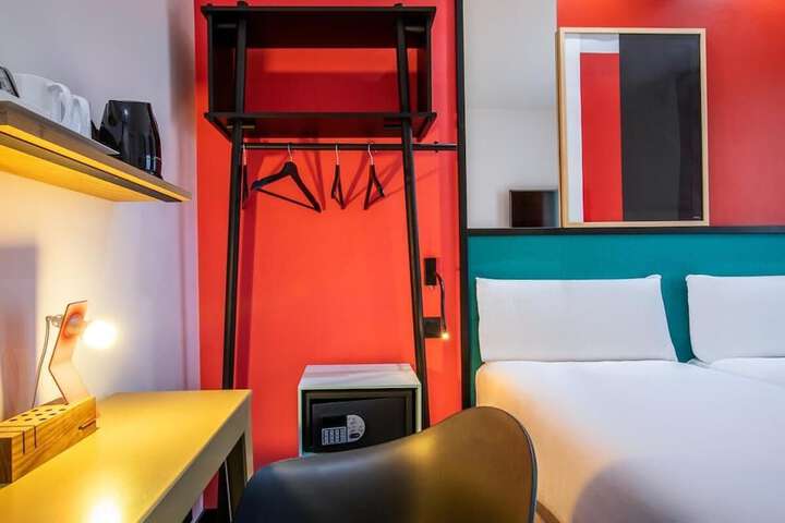 Room 25 of 50
