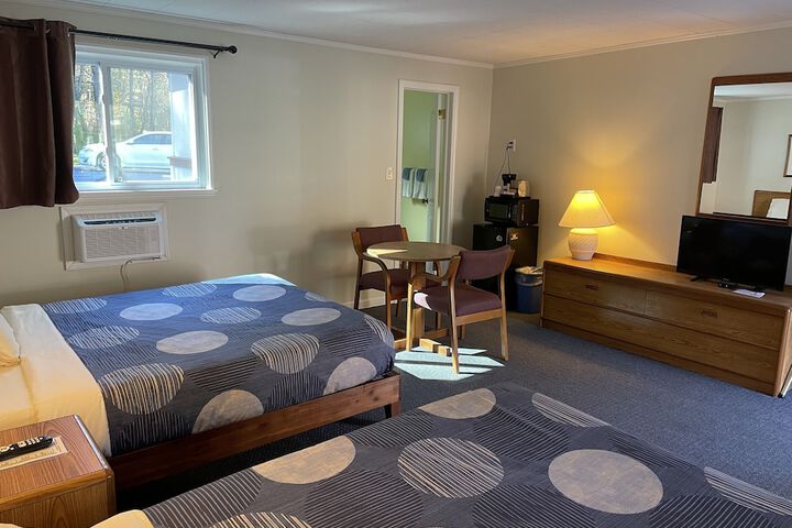 Room 17 of 37