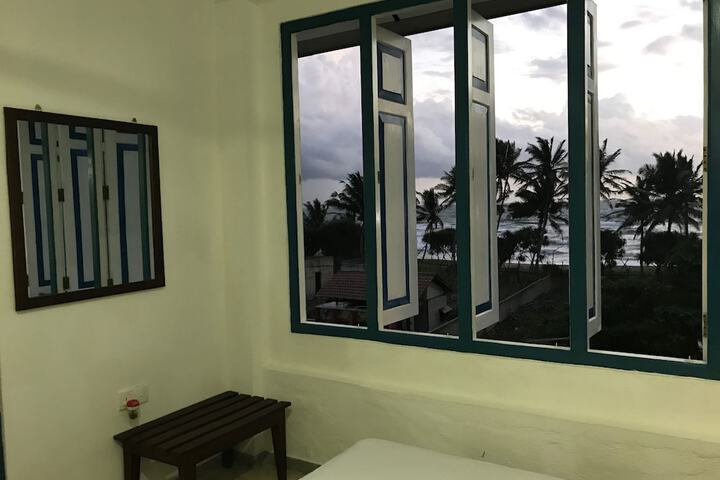 Room 20 of 26
