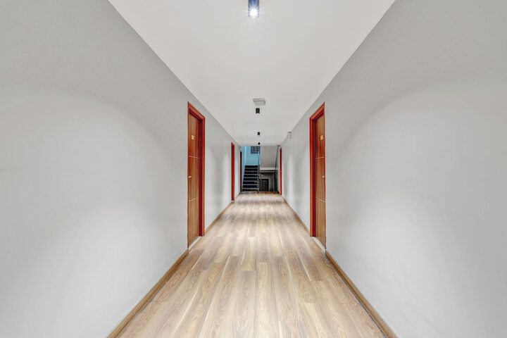 Ballroom/Hall 23 of 27