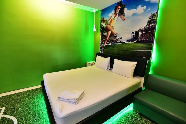 Room 3 of 58