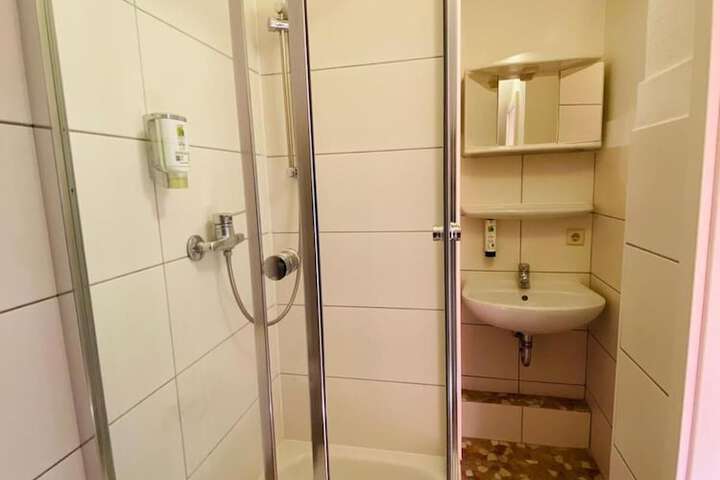 Room 19 of 25