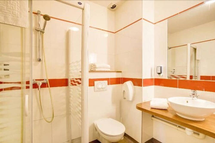 Clean Restrooms