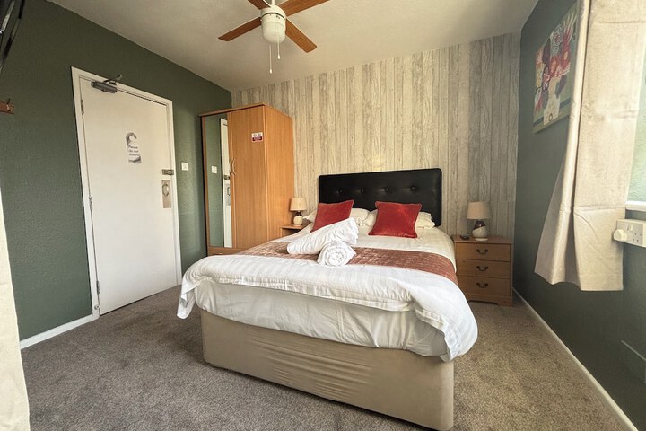 Room 55 of 94