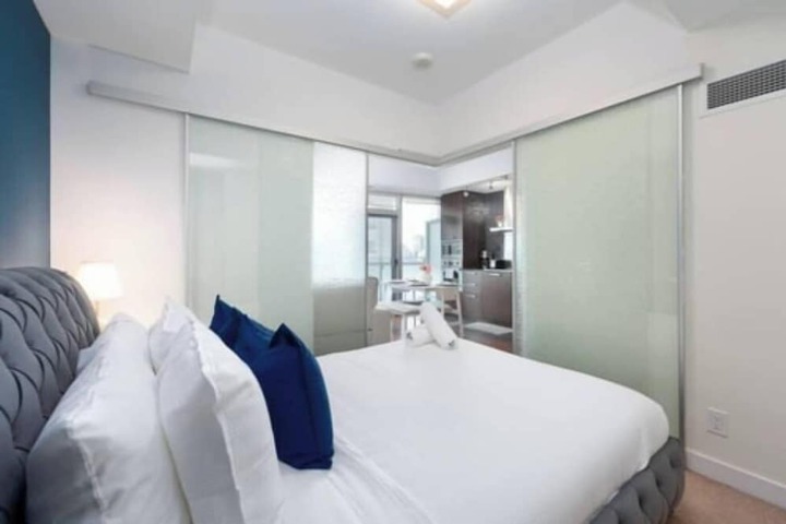 Room 57 of 273