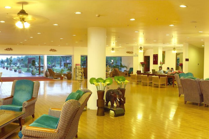 Hotel Lobby