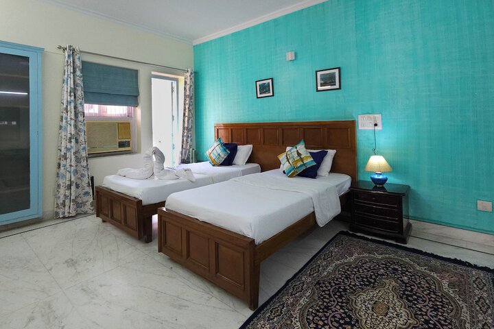 Room 12 of 92