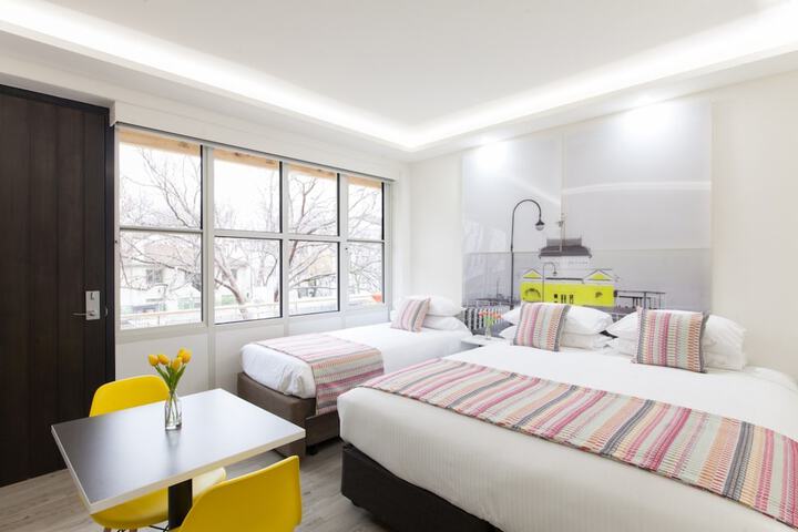 Room 4 of 20