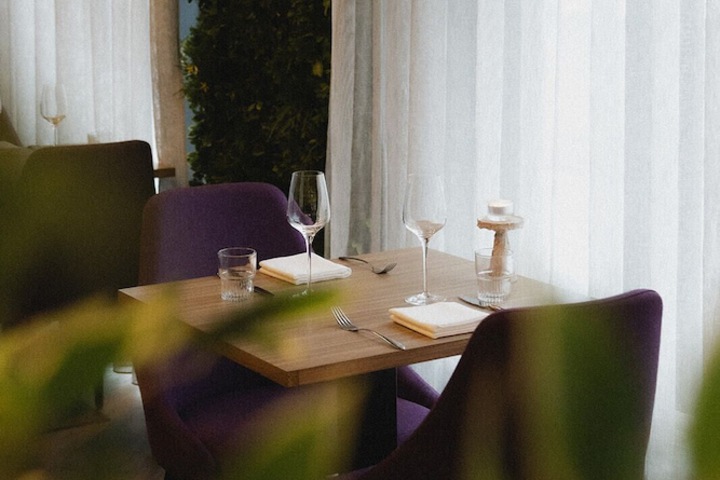 Dining 62 of 89