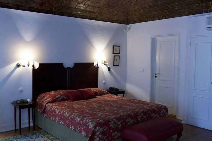 Room 2 of 14