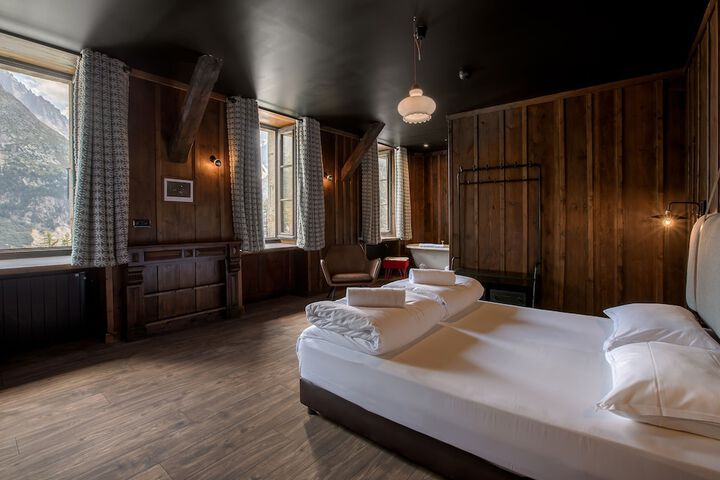 Room 21 of 66
