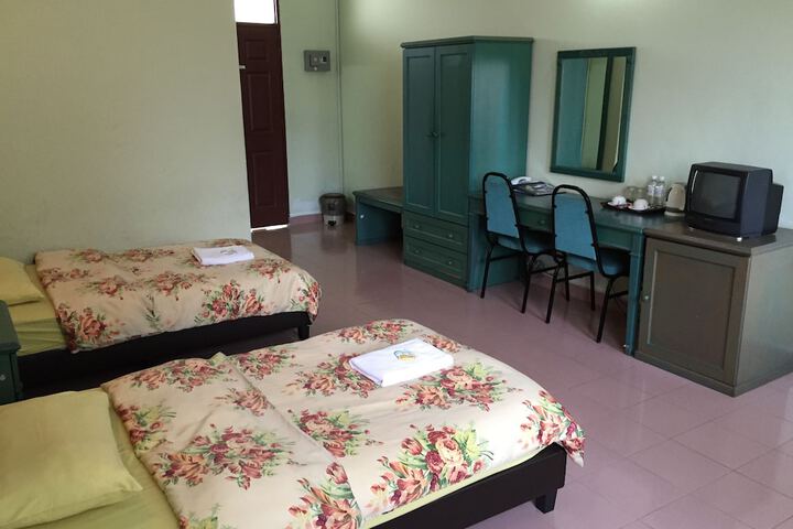 Room 17 of 36