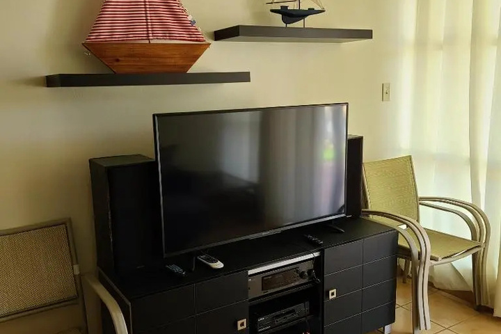 Room 3 of 13