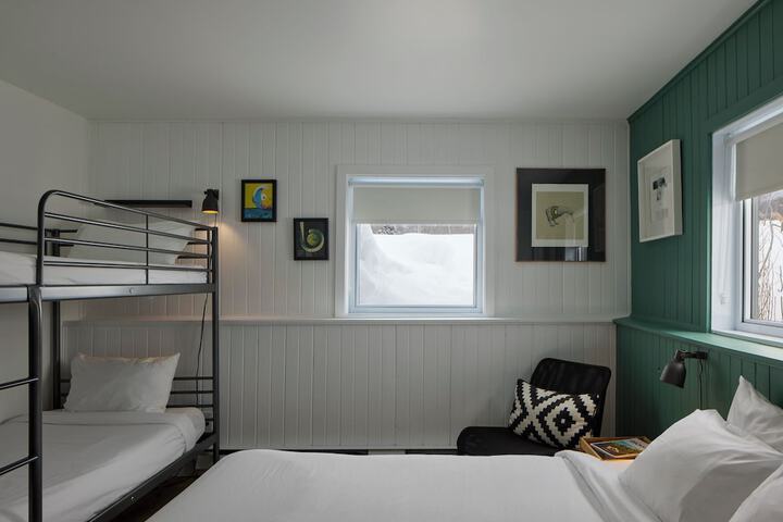 Room 25 of 56