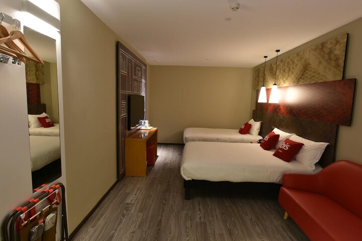 Room 3 of 14