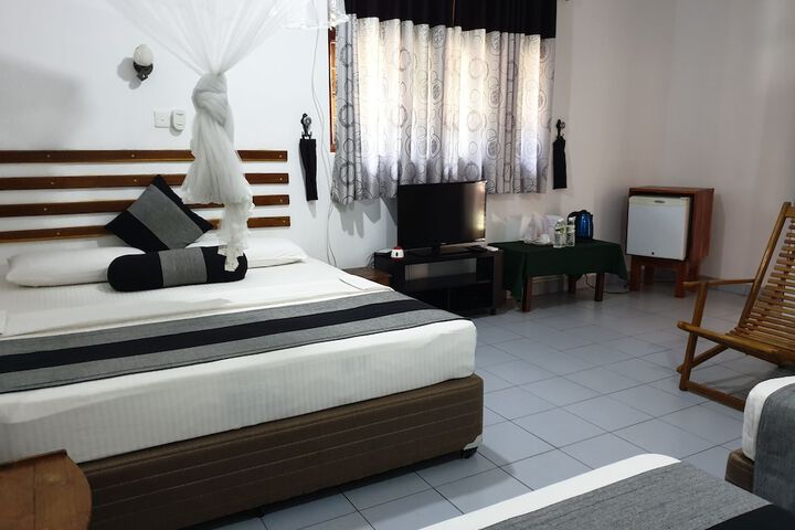 Room 25 of 74