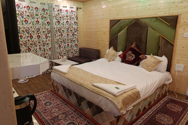 Room 49 of 68