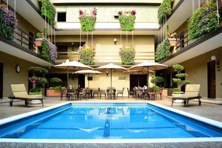 Pool 7 of 12