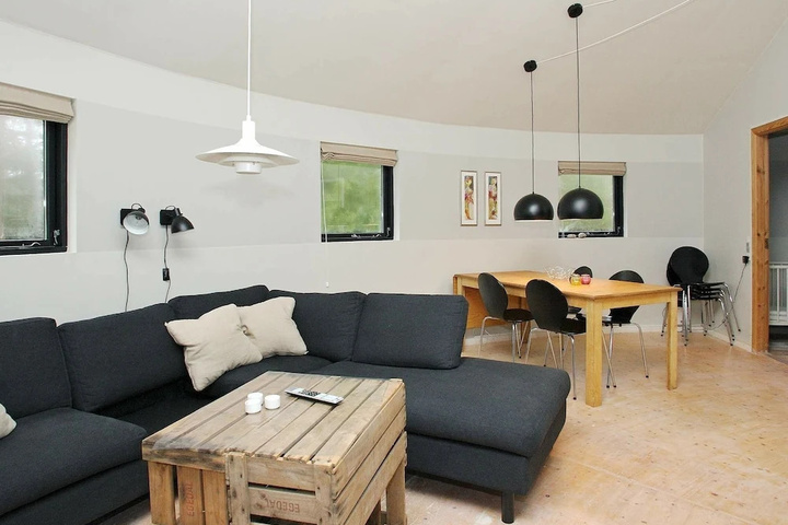Room 2 of 15
