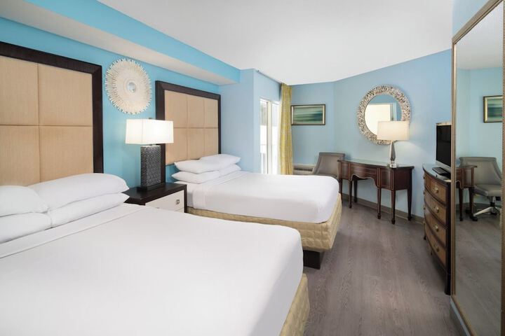 1 King Bed Suite (16 of 35)