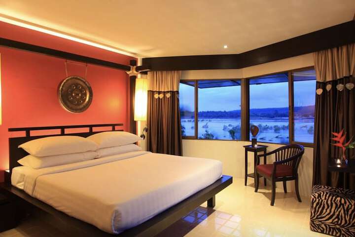 Room 19 of 74