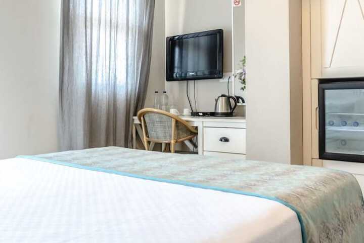 Room 9 of 55
