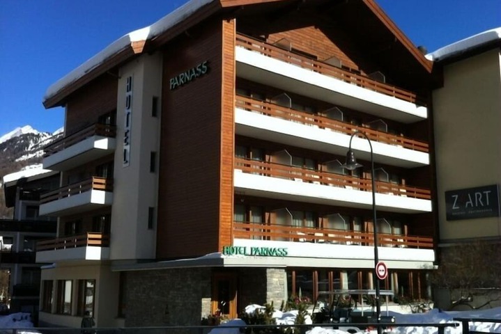 Hotel 65 of 75