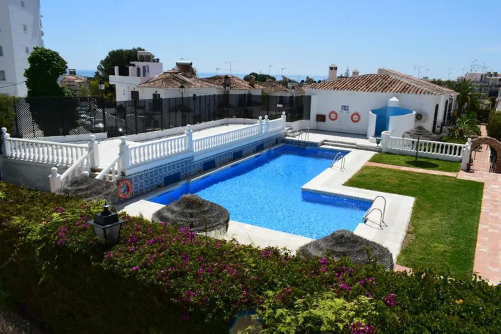 Pool 8 of 13