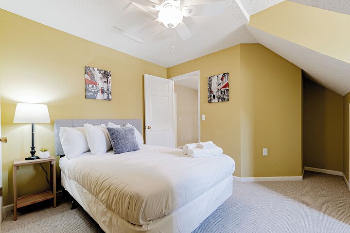 Room 11 of 40