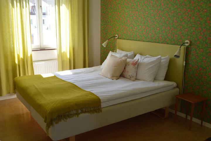 Room 13 of 53