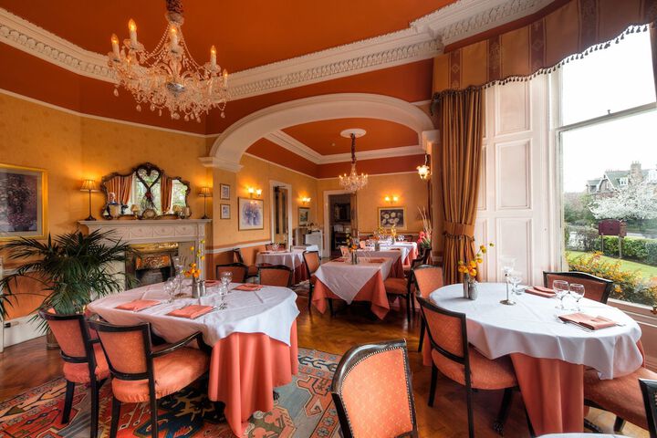 Dining 57 of 72
