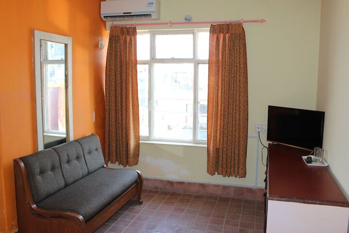 Room 19 of 61