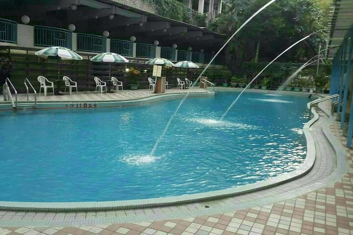 Pool 17 of 22