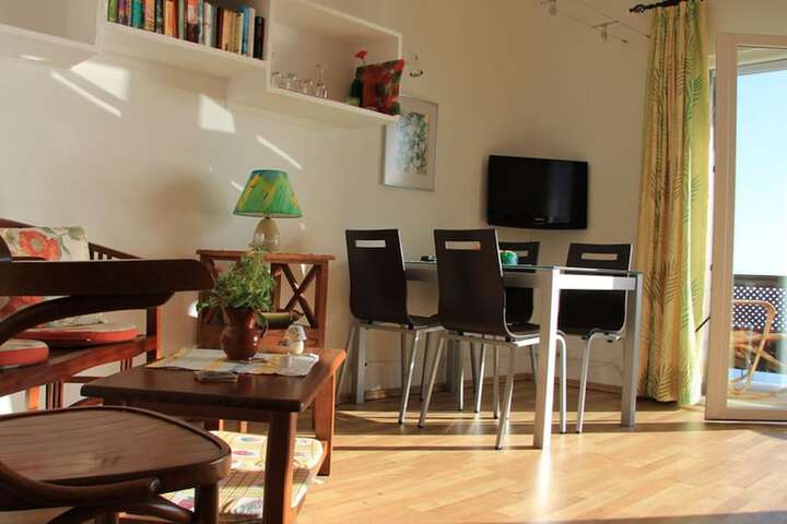 Room 5 of 41