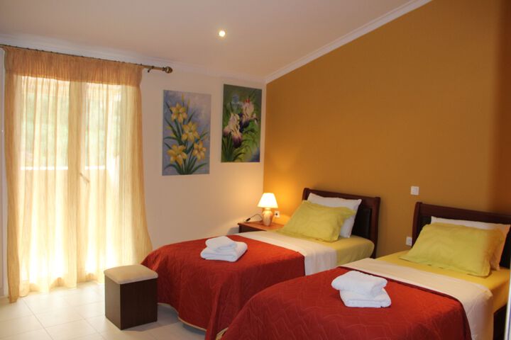 Room 12 of 23