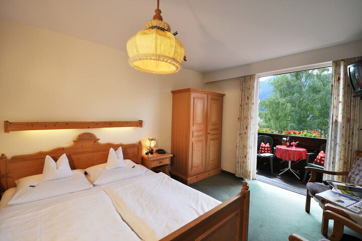Room 3 of 22
