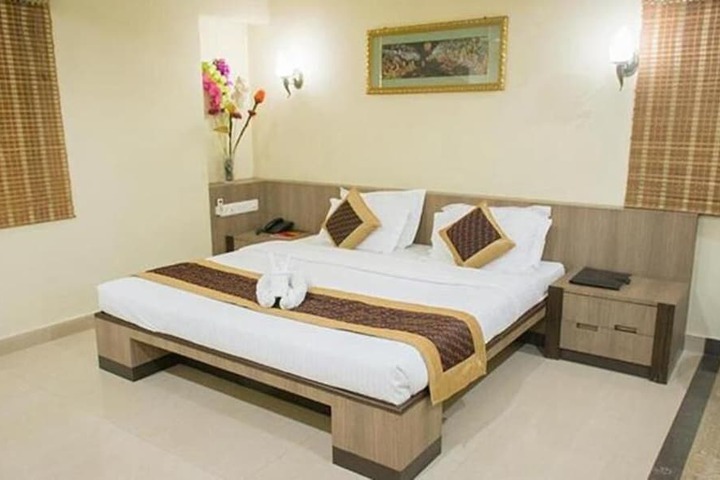 Room 4 of 19