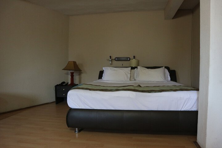 Room 15 of 54