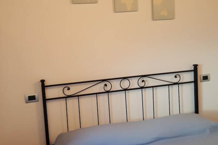 Room 3 of 39