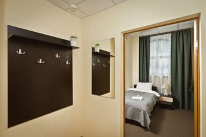 Room 29 of 64
