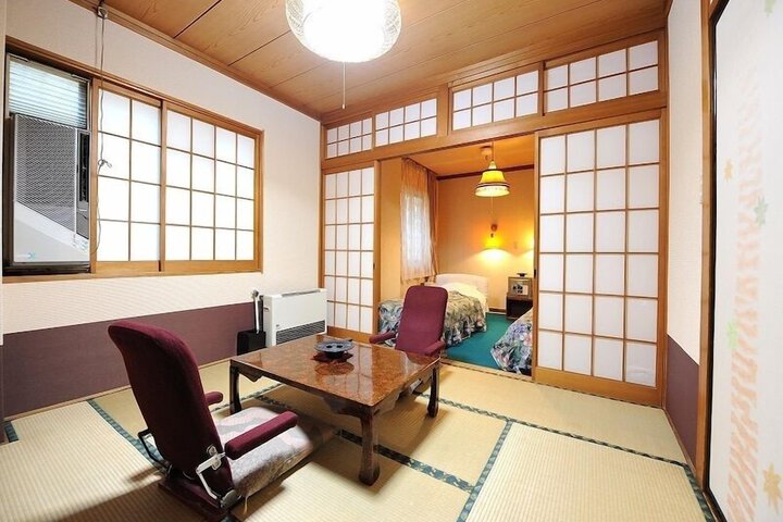 Room 11 of 42
