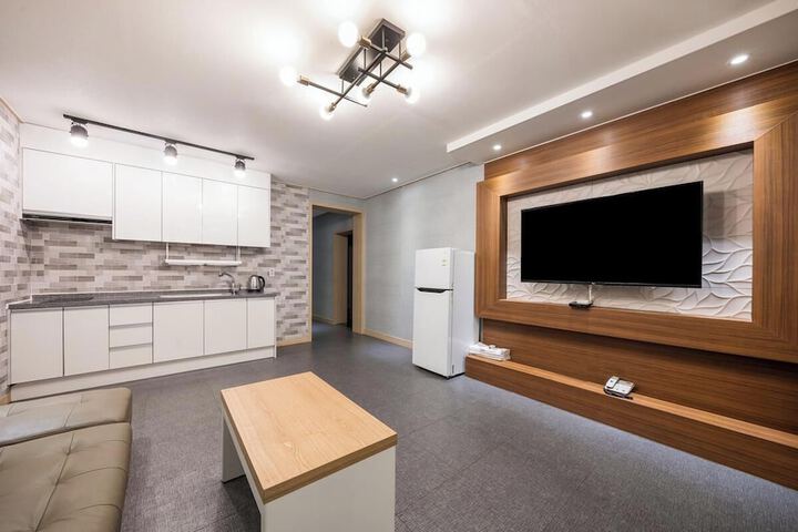 Room 43 of 63