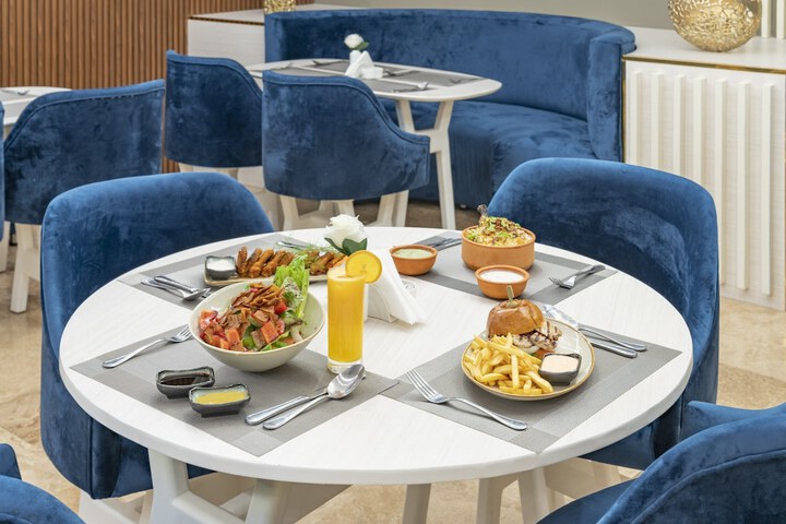 Dining 50 of 65