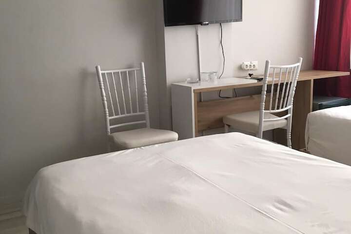 Room 22 of 33