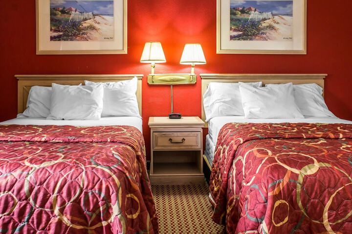 2 Double Beds (6 of 7)