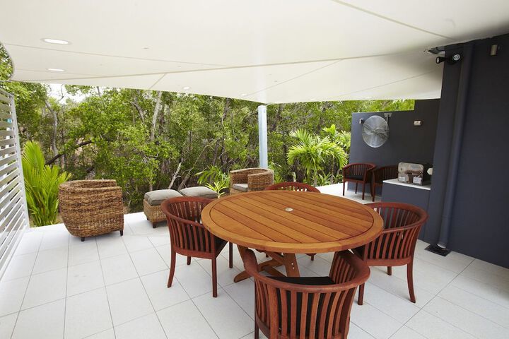 Terrace/Patio 12 of 16