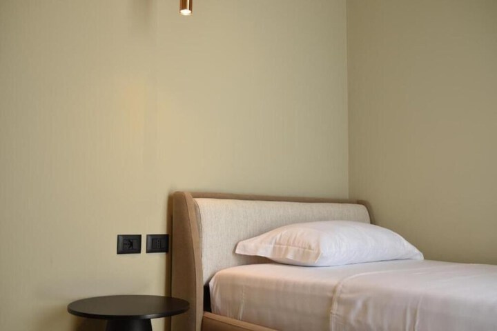 Room 14 of 62