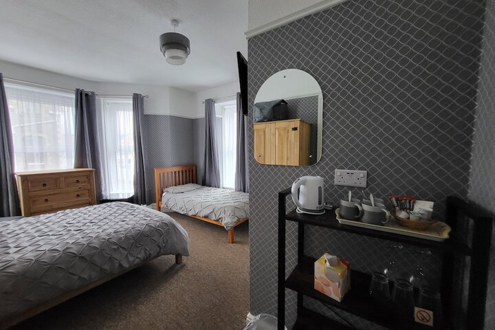 Room 14 of 49